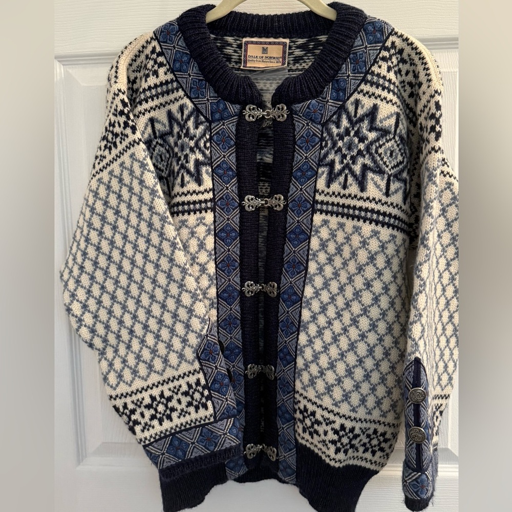 Dale of Norway Women's Cardigan - Navy and Cream - Picture 1 of 6